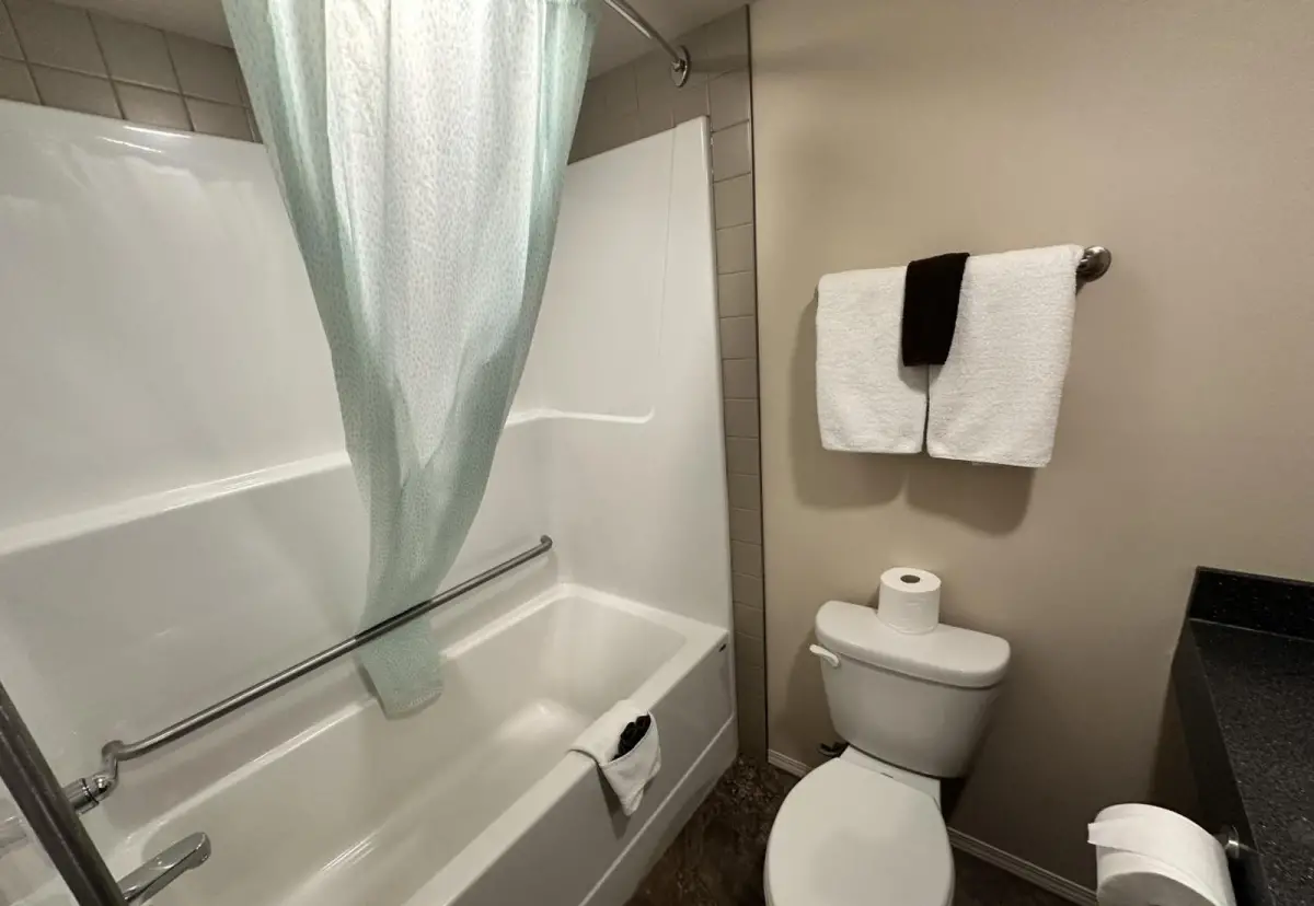Voyageur Motel 5